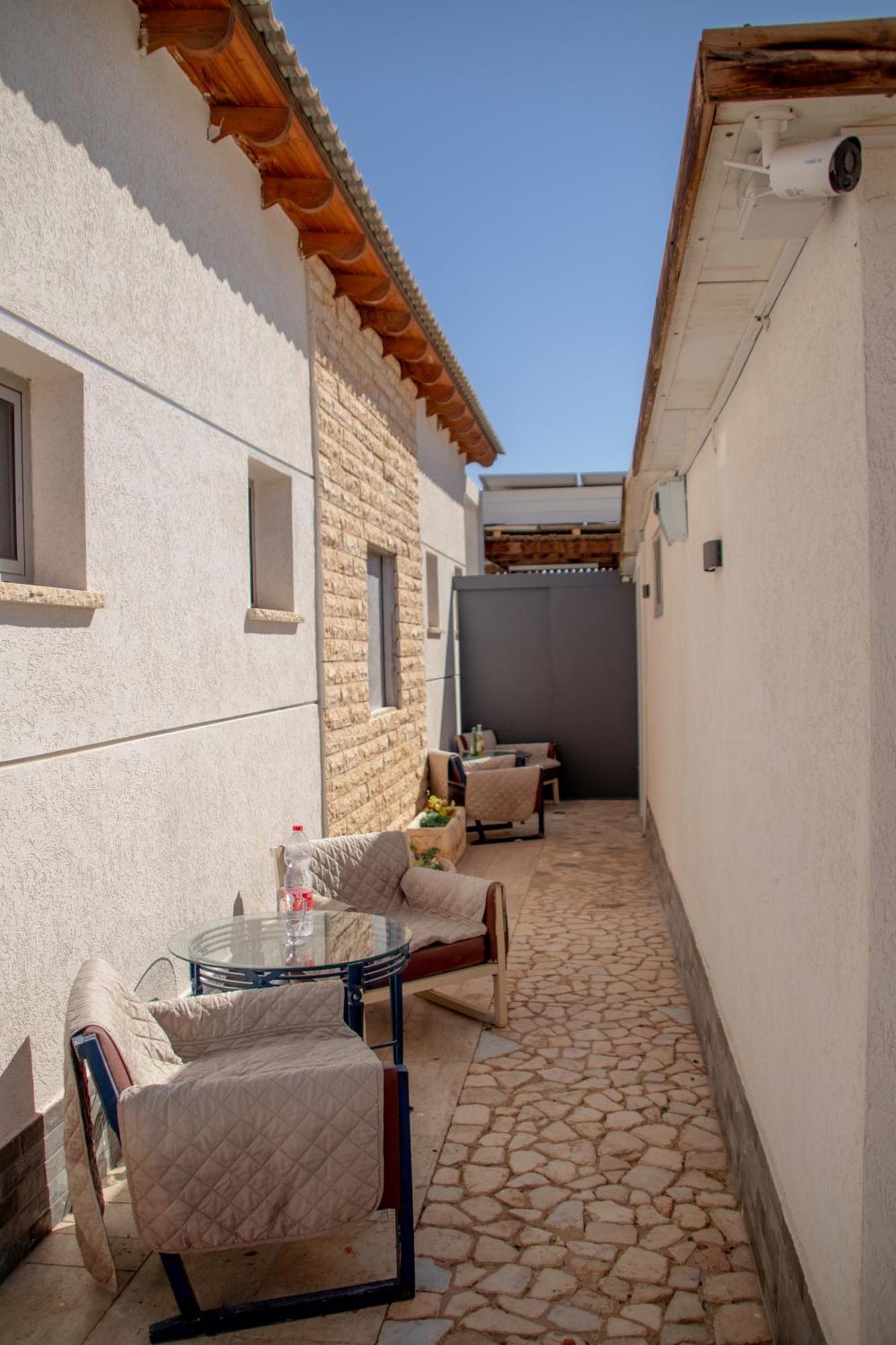 אופק במדבר: סטודיו דירות עם מקלט באילת Exterior photo