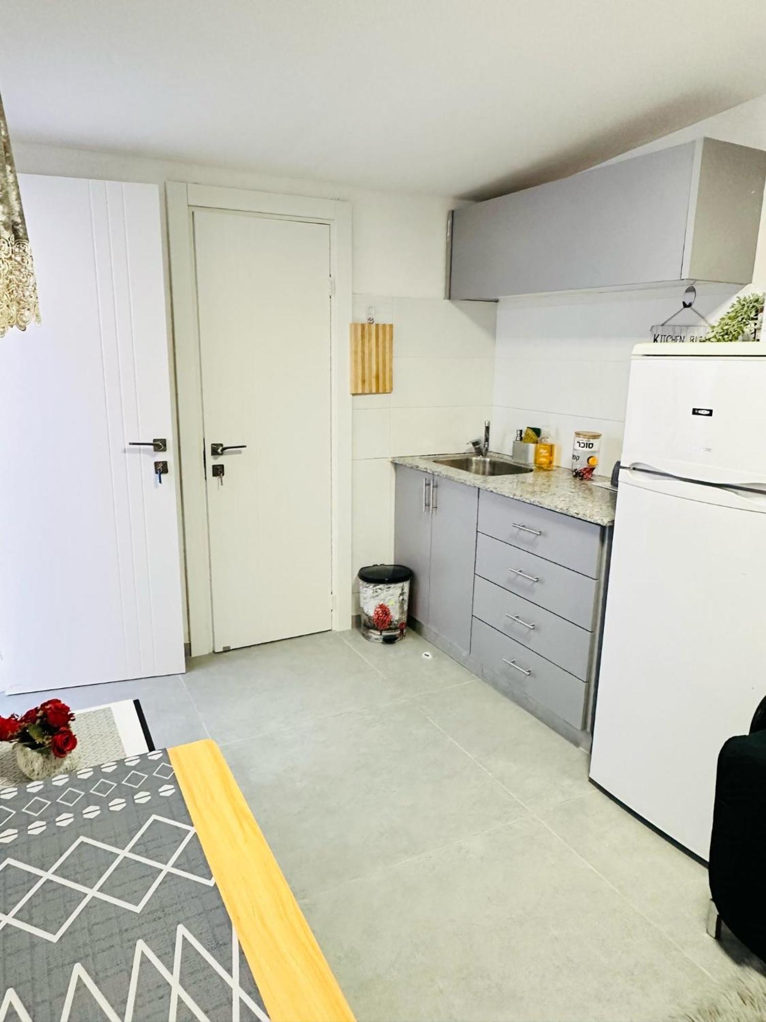 אופק במדבר: סטודיו דירות עם מקלט באילת Exterior photo